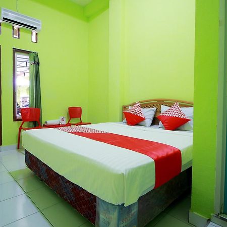 Oyo 2585 Sherren Guest House Lubuklinggau Ngoại thất bức ảnh