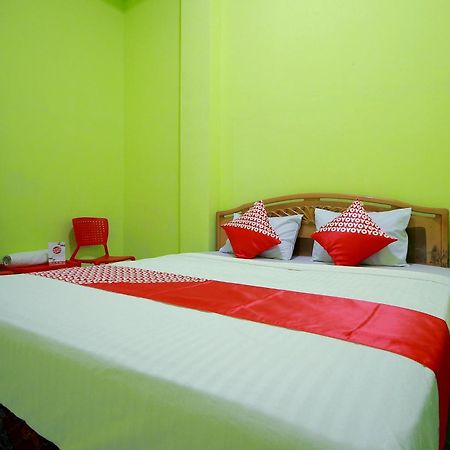 Oyo 2585 Sherren Guest House Lubuklinggau Ngoại thất bức ảnh