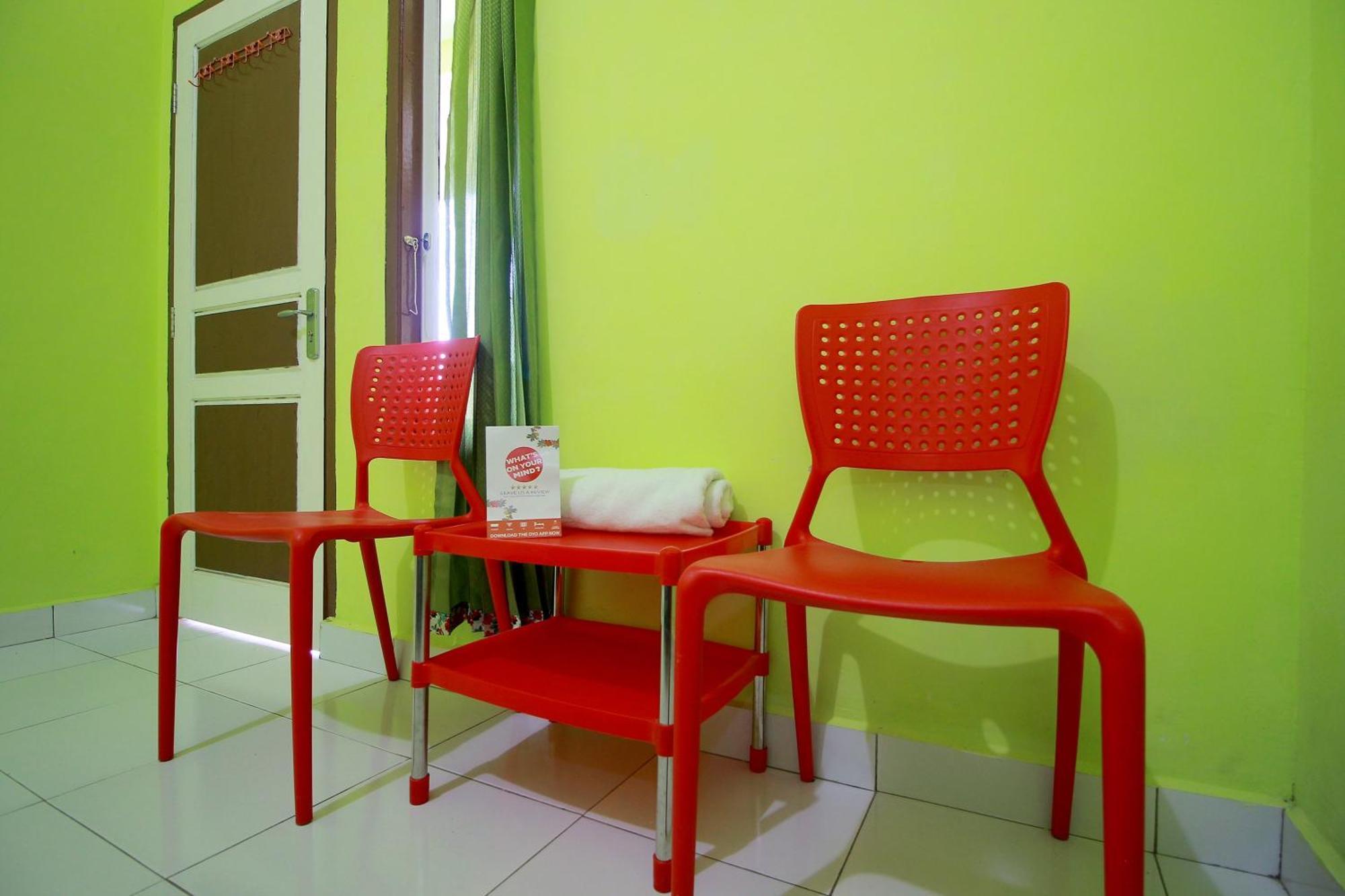 Oyo 2585 Sherren Guest House Lubuklinggau Ngoại thất bức ảnh
