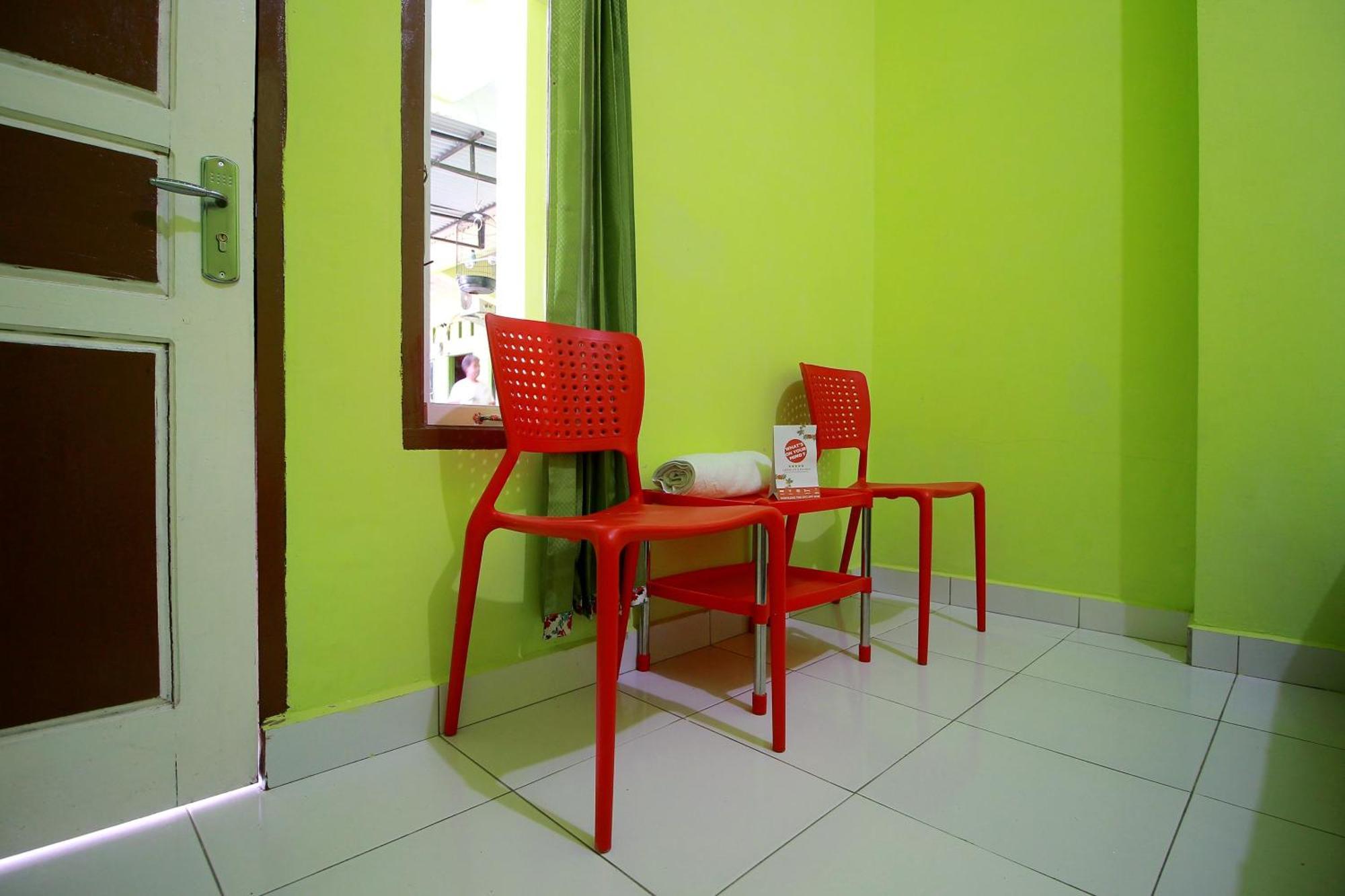 Oyo 2585 Sherren Guest House Lubuklinggau Ngoại thất bức ảnh