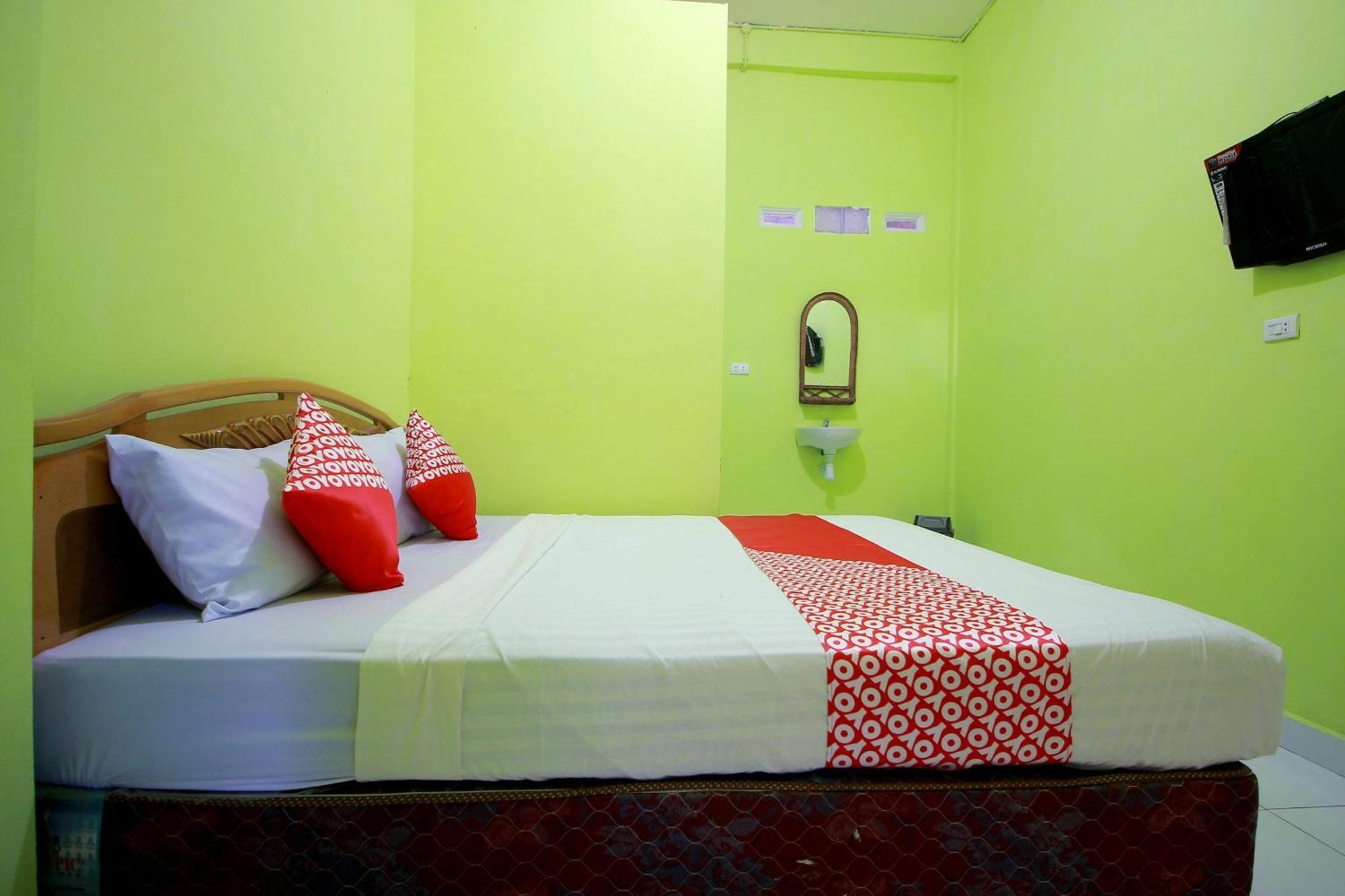 Oyo 2585 Sherren Guest House Lubuklinggau Ngoại thất bức ảnh