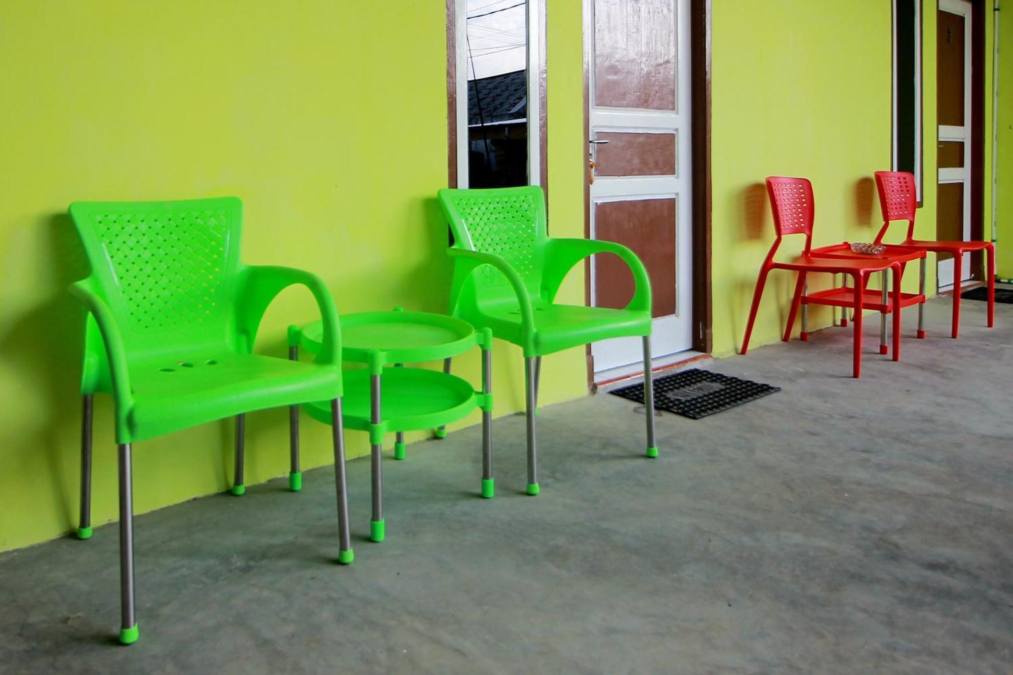 Oyo 2585 Sherren Guest House Lubuklinggau Ngoại thất bức ảnh